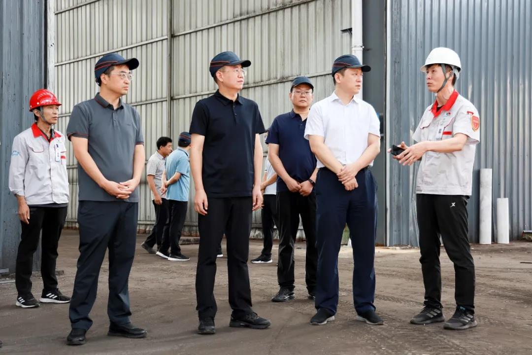 市委常委、副市長、翼城縣委書記王淵到華翔（翼城）新材料科技園現(xiàn)場辦公